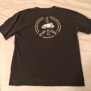 Roots Short Sleeve Gender Free T-Shirt - Size 3 ✌🏻